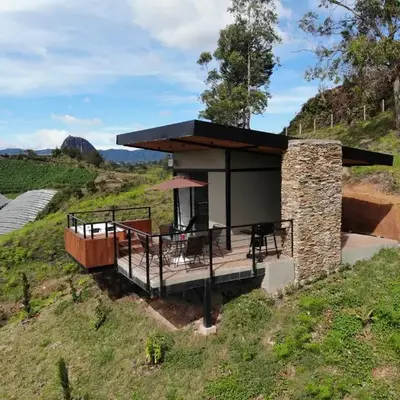 Glamping en Guatape Wifi Jacuzzi