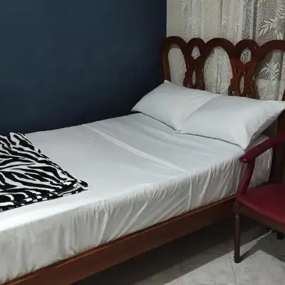 Hab. Cama doble y baño privado #3