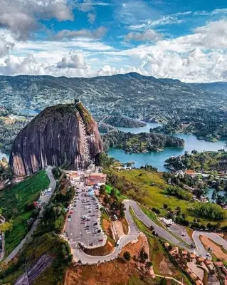 an aerial view of a mountain and a river at APARTAMENTO LAURELES ESTADIO NUEVO in Medellín