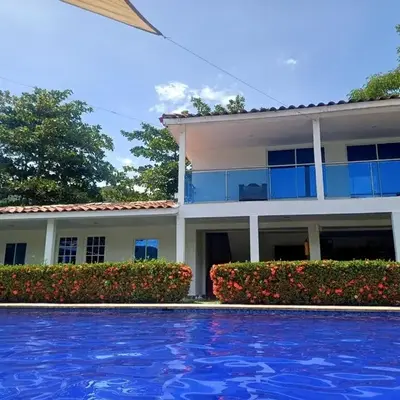 Piscina-jacuzzi-calma-comodidad-Villa Old Havana