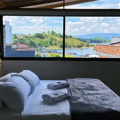 Hotel Stay Guatape a dos cuadras del parque