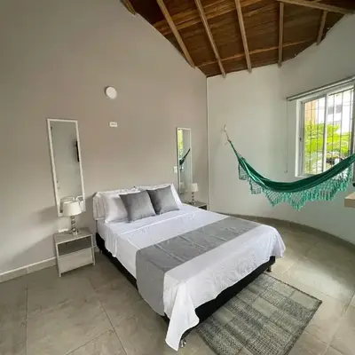 Apartamento con vista a laureles 401