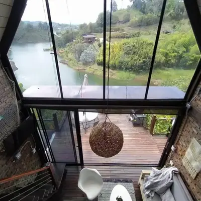 Cabaña con jacuzzi y acceso al embalse - Portum I