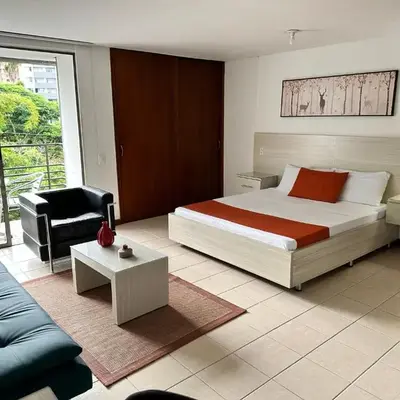 Amoblados Medellin Poblado Patio Bonito