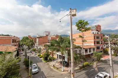 an aerial view of a city street with buildings at ¡Apartamento HOME LAURELES excelente ubicación! in Medellín