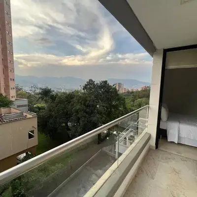 402 - Beautiful Apartament In Heart Of El Poblado