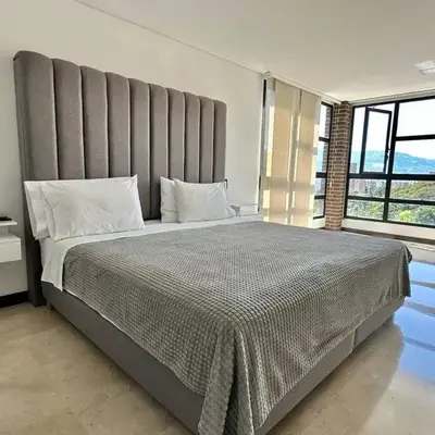 302 Spacious apartment nice view in El Poblado