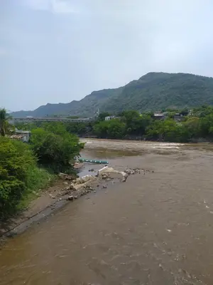 a view of a river with mountains in the background at Casa Rio y Montaña Low cost in Honda