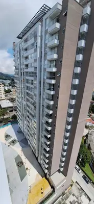 an overhead view of a tall apartment building at Hermoso Apartamento exclusiva ubicación in Manizales