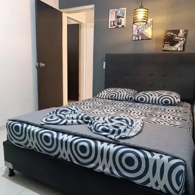 E2P RENOVADO y BELLO APARTAMENTO EN LAURELES ESTADiO