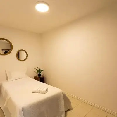 Habitación sencilla con Baño privado en Poblado-A3