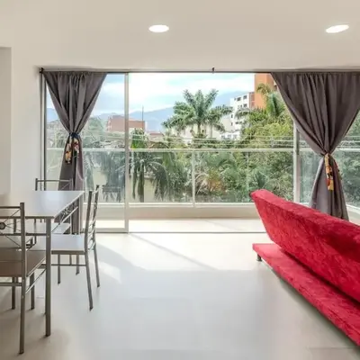 Apartamento centrico en Laureles con piscina 301