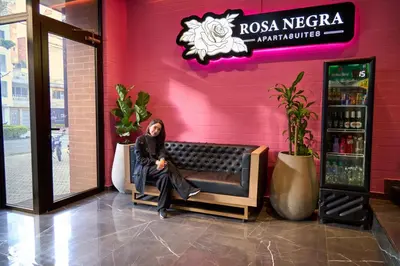 Gallery image of Luxurious Jacuzzi Aparta-Suite Stadio Rosa Negra in Medellín