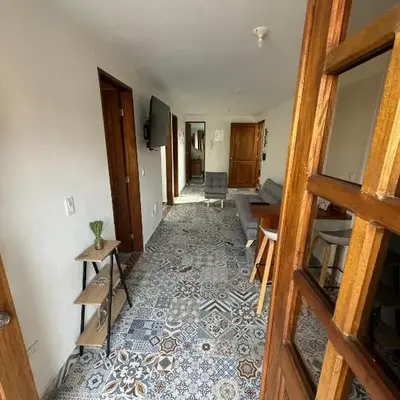 Apartamento acogedor cerca al parque con balcón