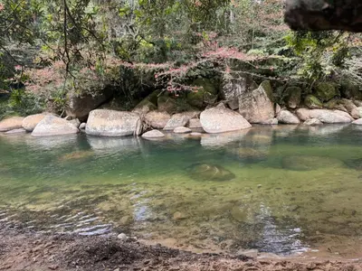 a pool of water with rocks in a river at OSIMiRI JAMAICA II-Piscina, naturaleza mágica in San Rafael
