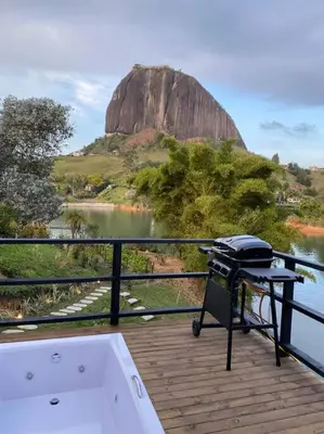 Gallery image of Stunning lakefront retreat, breathtaking views in Guatapé
