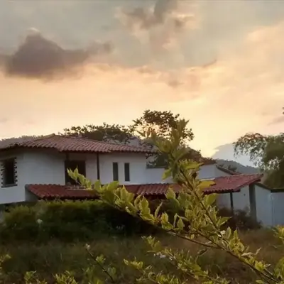 Casa de Campo en Jardín Alojamiento Familiar