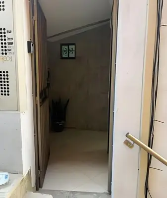 an open door to a hallway with a room at 9904 Acogedor y cómodo aparta estudio dotado in Envigado