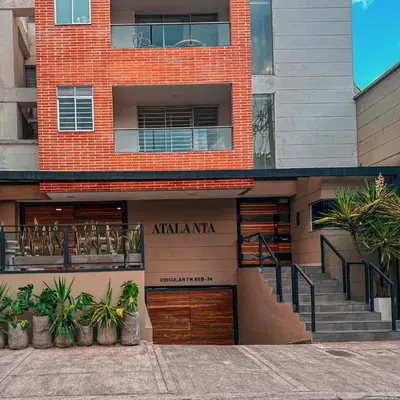 Edificio Atalanta en el corazón de Medellín