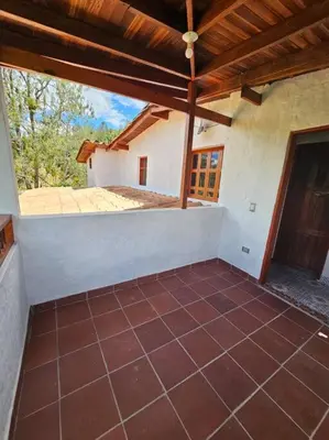 an empty room with a tiled floor in a house at Tranquilidad y Naturaleza Cabaña Concepción in Concepción