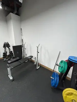 a gym with several equipment in a room at Sofisticado con Ubicación privilegiada - Estrato 5 in Manizales