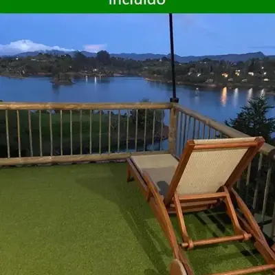 Loge Cabaña peñol-Guatape