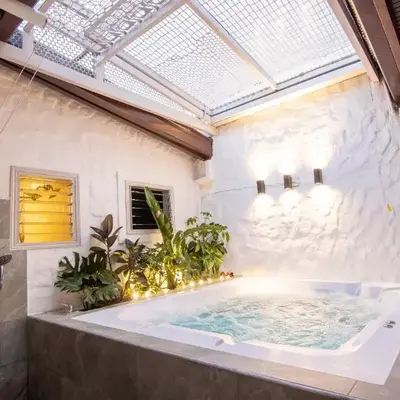 Chill-Out | Jacuzzi todo el año | Unicentro 5 minu