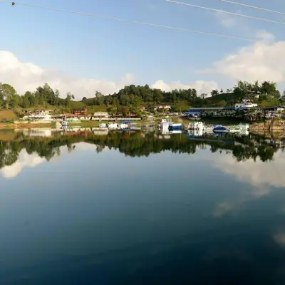 a view of a large body of water with boats at DESCANSO DEL ARRIERO - Su Mejor Descanso en Guatapé in Guatapé