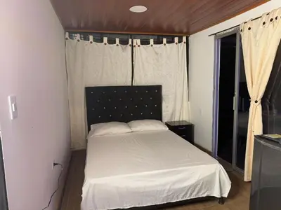 Gallery image of Cabaña en Norcasia con Jacuzzi sin calefacción, piscina agua de manantial y opción de atracciones extremas Paraíso Xtreme in Confines