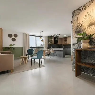 Poblado Apt with King bed and Free parking 216