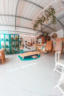 a room with a table and chairs in it at Índigo Cowork in San Rafael