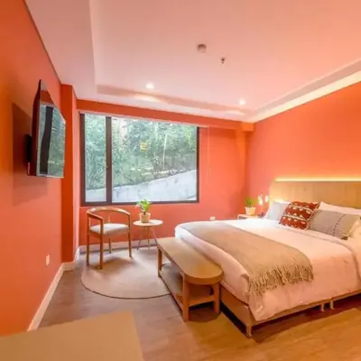 Contemporary Space Steps from El Tesoro 305