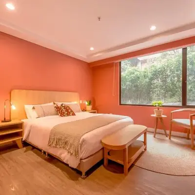 Room Modern Elegance Just Steps from El Tesoro 306