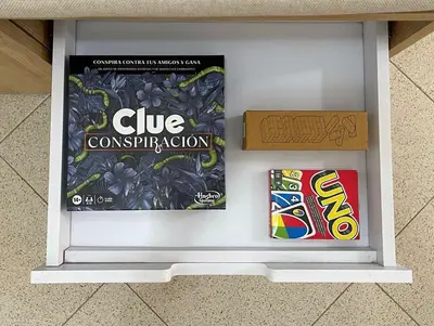a box of glue confectionery and a box of candy at Casa amplia y acogedora en el corazón de Laureles in Medellín