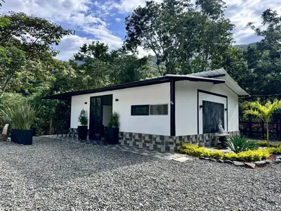 Gallery image of Cabaña Familiar Rio Piscina Descanso Naturaleza 2habitaciones 5 personas in Santa Fe de Antioquia