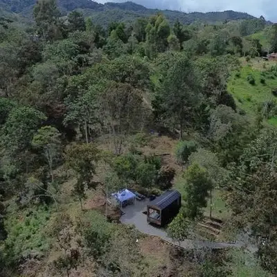 Tiny House Minimalista en la Naturaleza cerca a El Retiro y La Ceja