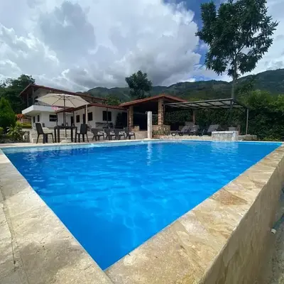 Finca Villa Andrea 1h20min desde Medellín Niquía