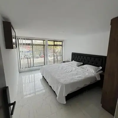 Alojamiento Privado en Avenida Principal