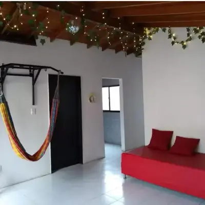 Acogedora Habitación Privada - Belén Rosales Laureles