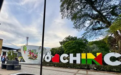 a sign that says china in front of a building at Casa Irene in Chinchiná