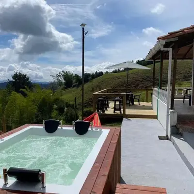 Hermosa Finca Con Piscina y Jacuzzi