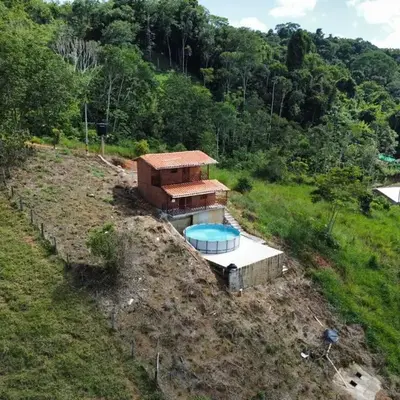 Cabaña cerca a hacienda Nápoles