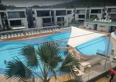 an overhead view of a swimming pool in a hotel at Ciudadela Santafé De Antioquia in Santa Fe de Antioquia