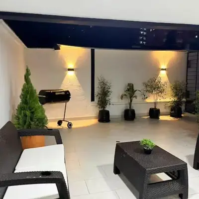 Casa Lujosa vacacional El Poblado Medellín Por día Con Piscina Jacuzzi AC 9br