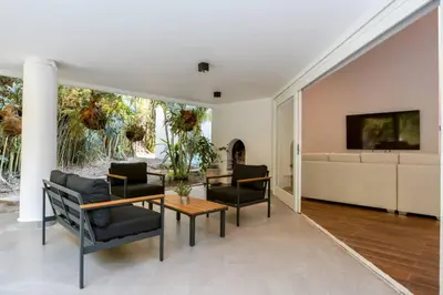 Gallery image of CH105 Poblado 7BR Villa Jacuzzi AC 24 hours Security in Medellín