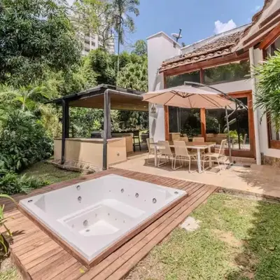 CH65 Luxury 5BR Villa Jacuzzi Garden de Oro