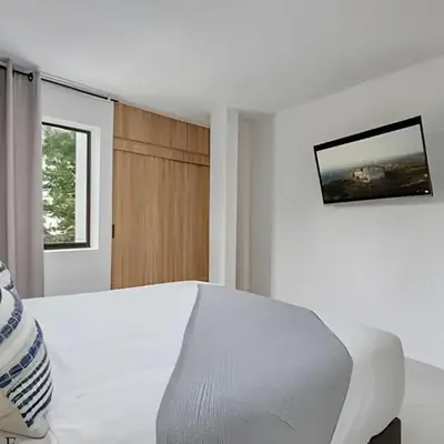 Aria Living 301 - Total Exclusivity in Laureles
