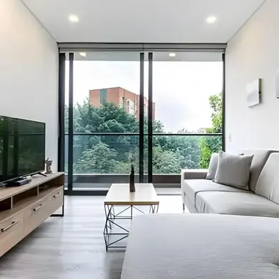 Class Suites 503 - Bright & Minimalistic Apt/Pool