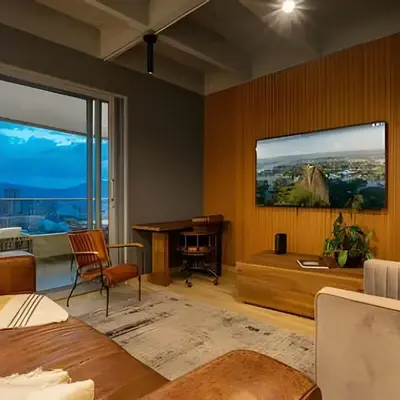 Life 1603 - Panoramic & Tastefully Decorated Loft