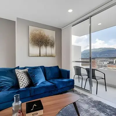 Metropolitan 2226-Familiar Bright Apt/Priv balcony